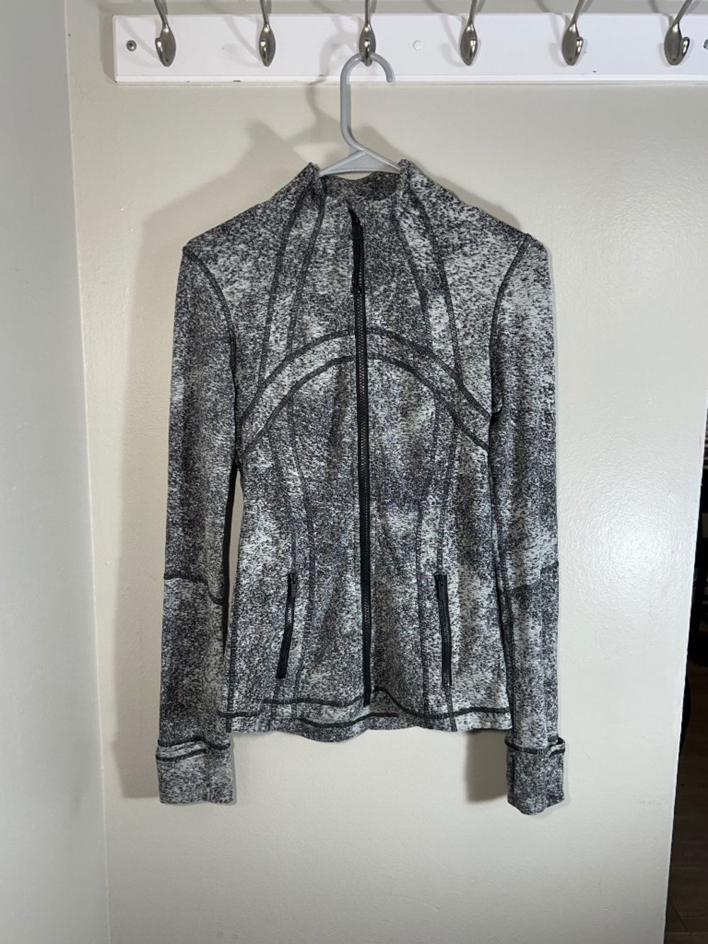 Lululemon Size 6 Define Jacket Luon Spray Jacquard White Black Contour Stretch